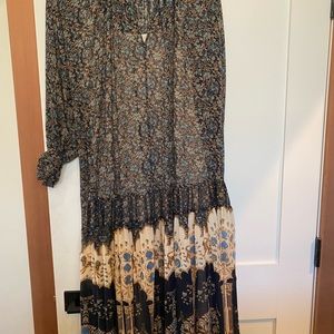 Free People Feeling Groovy Maxi Dress in Navy!